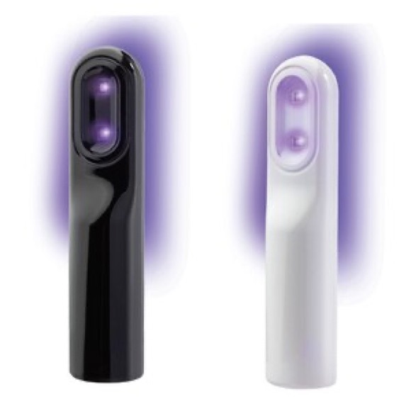 Portable Germicidal UV Sterilizer Wand w/ Built In 2000 mAh Power Bank - Picture 5 of 7